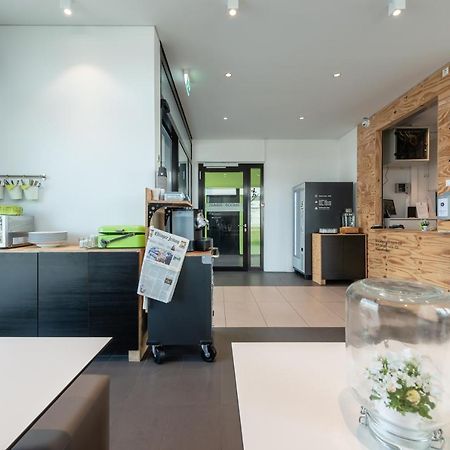 a2 HOTELS Denkendorf - Airport&Messe Eksteriør billede