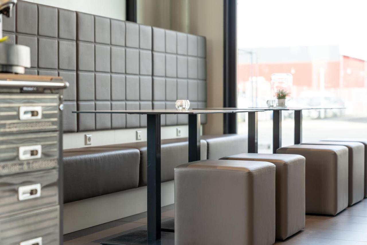 a2 HOTELS Denkendorf - Airport&Messe Eksteriør billede