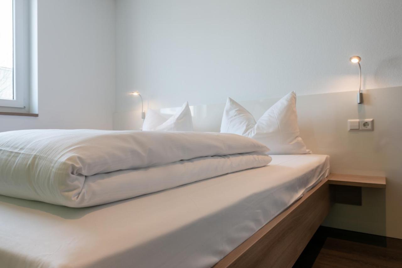 a2 HOTELS Denkendorf - Airport&Messe Eksteriør billede