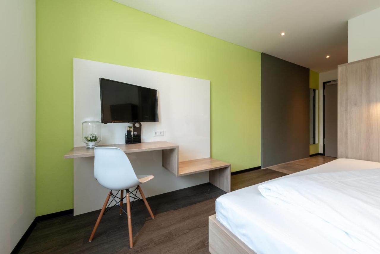 a2 HOTELS Denkendorf - Airport&Messe Eksteriør billede